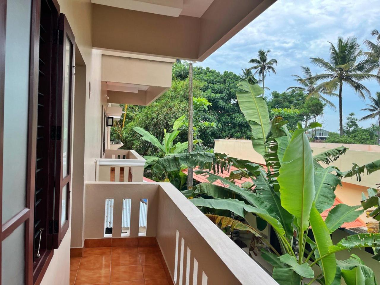 Bava Beach Resort & Retreat Center Varkala Bagian luar foto