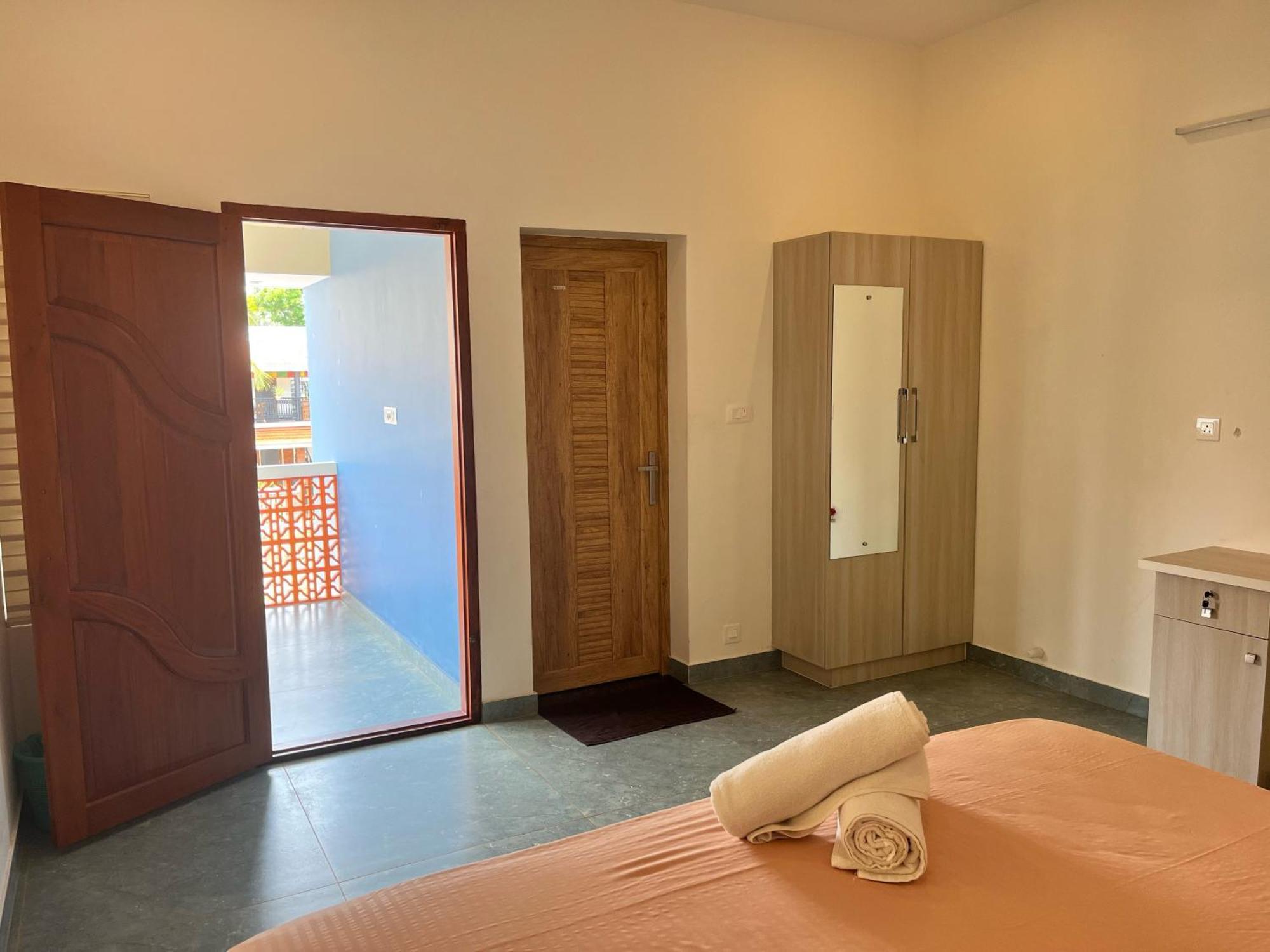 Bava Beach Resort & Retreat Center Varkala Bagian luar foto