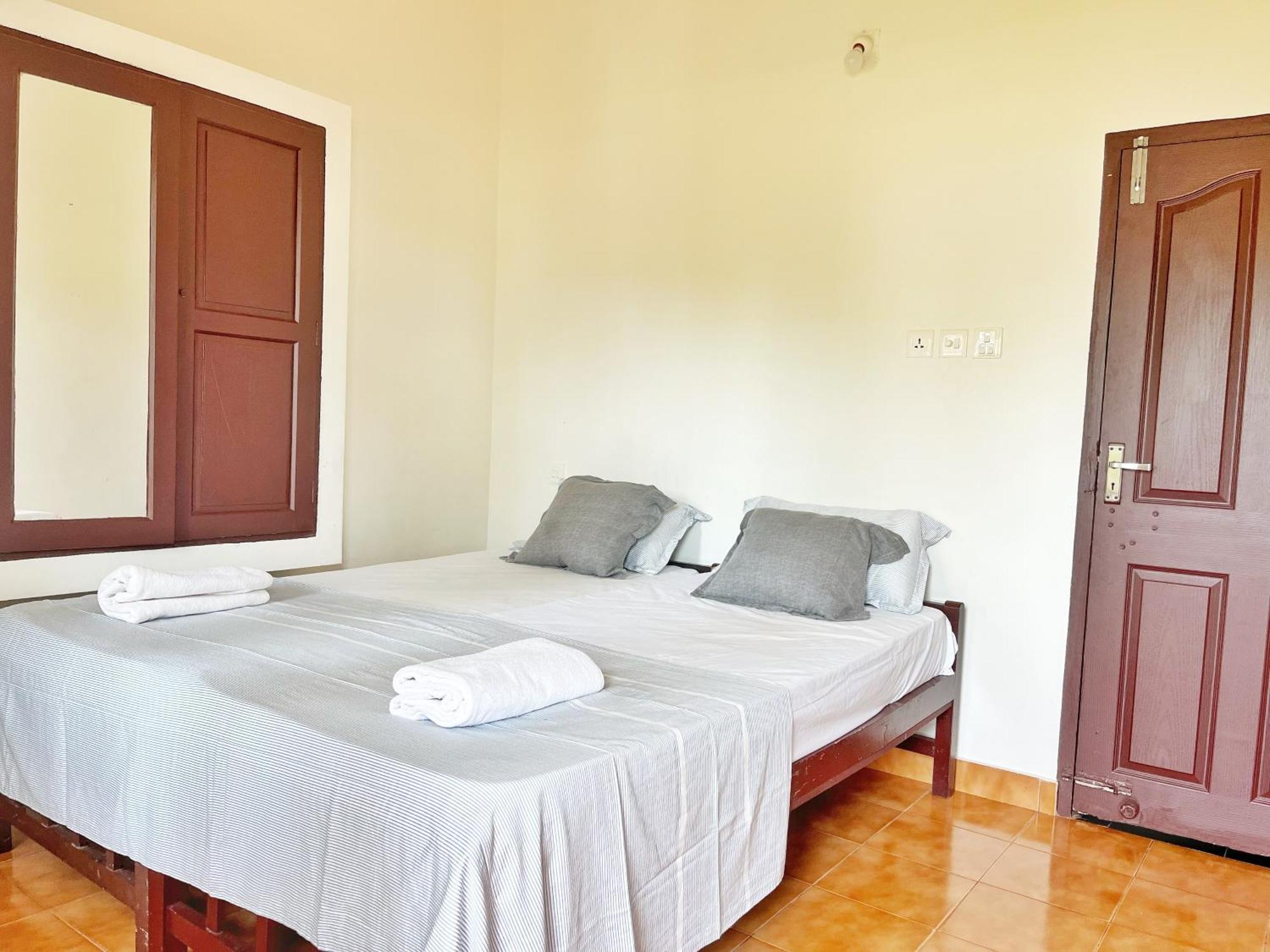 Bava Beach Resort & Retreat Center Varkala Bagian luar foto