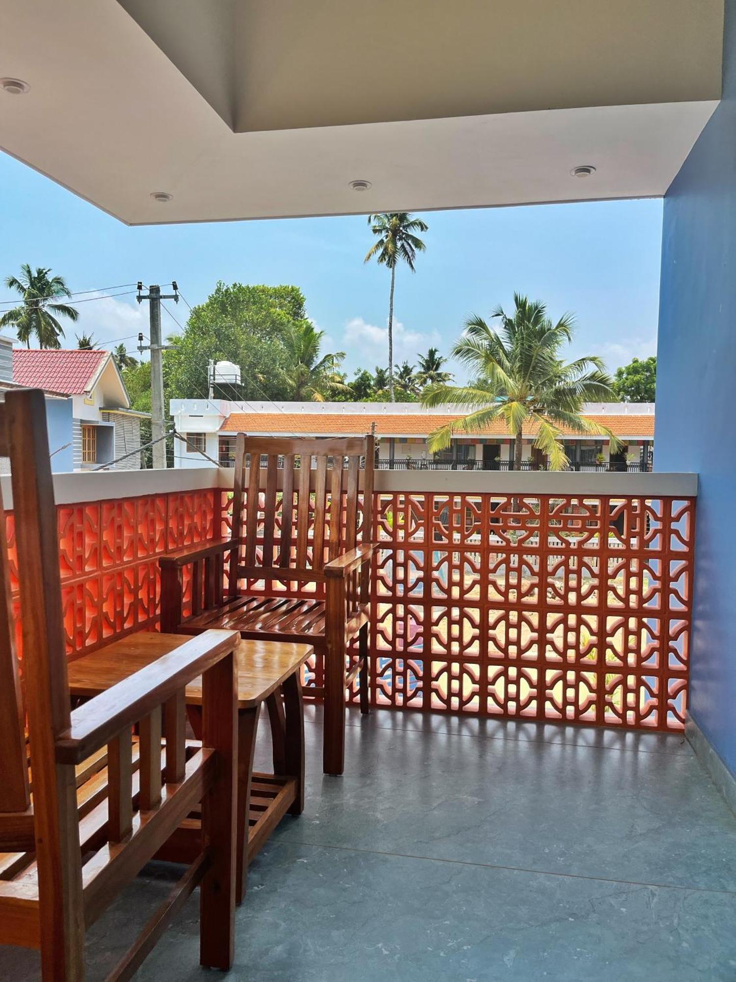 Bava Beach Resort & Retreat Center Varkala Bagian luar foto