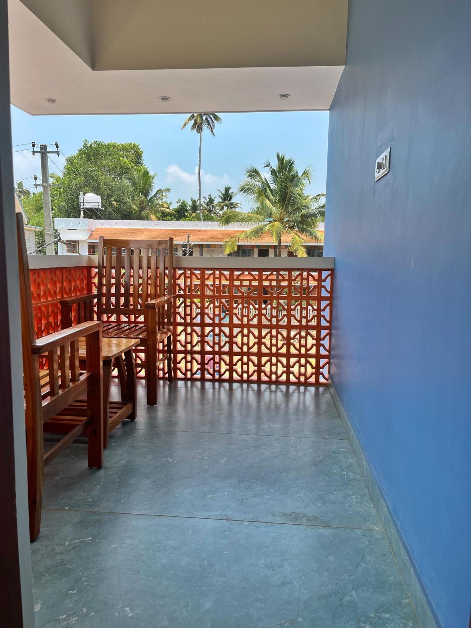 Bava Beach Resort & Retreat Center Varkala Bagian luar foto